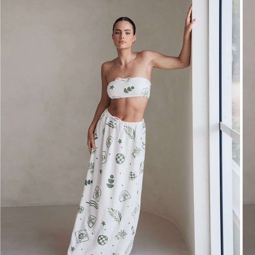 SABO two piece set white and green. NEW with TAGS.